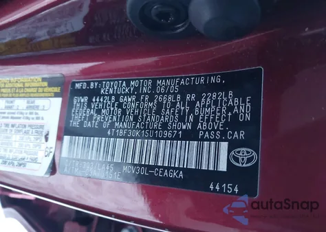 2005 Toyota Camry Xle V6 z USA, uszkodzony, nr VIN 4T1BF30K15U109671